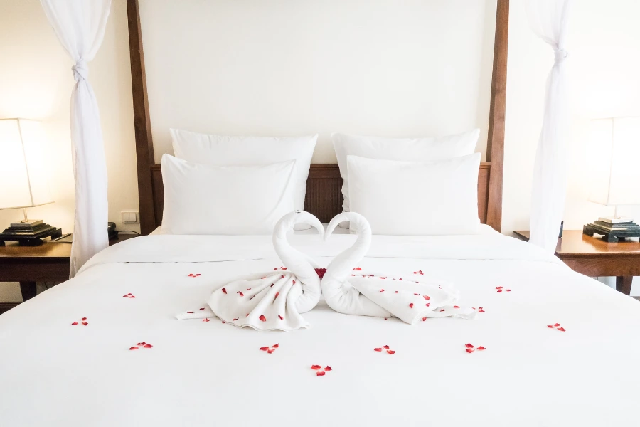 Hotels with bar and restaurant in Dhanbad