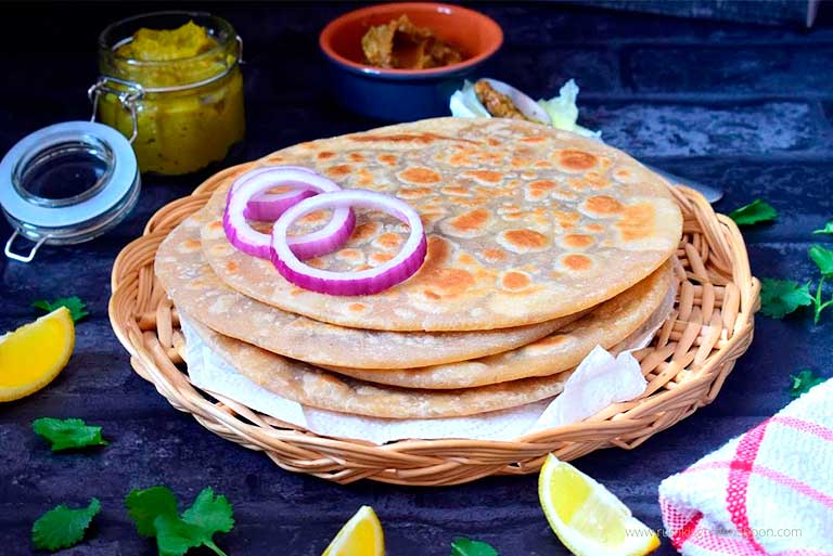 Sattu Paratha, Famous dishes